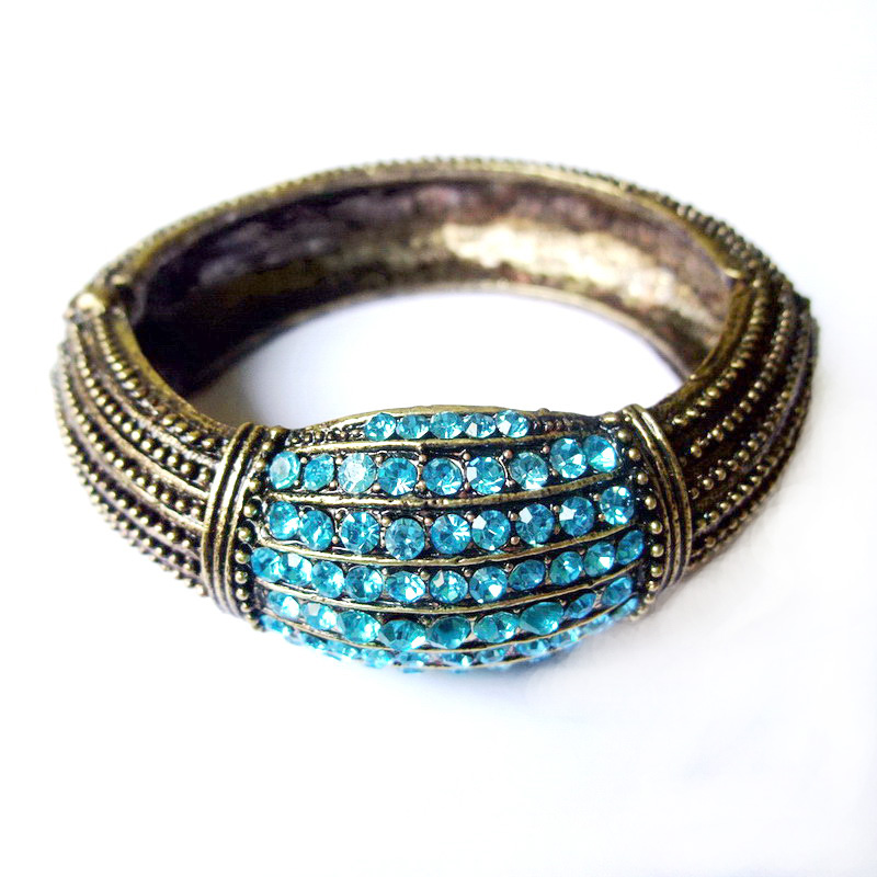 Casting Bangle With Assorted Crystal - Supplier Chinafactory.com