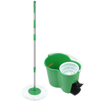Classic cleaning mop work by hand press and pedal Classic cleaning mop work by hand press and pedal