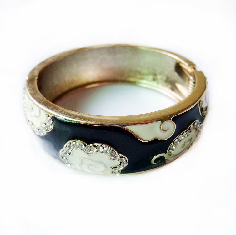 Fashion Casted Enamel Bangle - Manufacturer Chinafactory.com