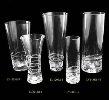 Glass Vase with Swirled Base - Manufacturer Chinafactory.com