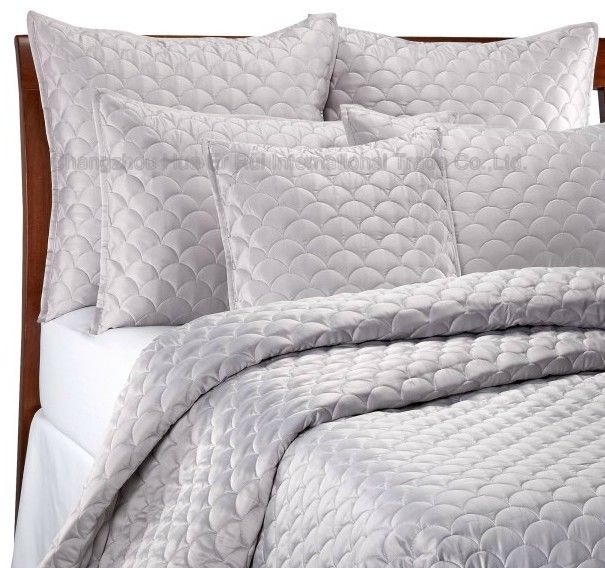 Quilted and Printed/Embroidery Comforter Set - Chinafactory.com