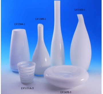 Tablet bowl & Cannon glass vase in white - Chinafactory.com